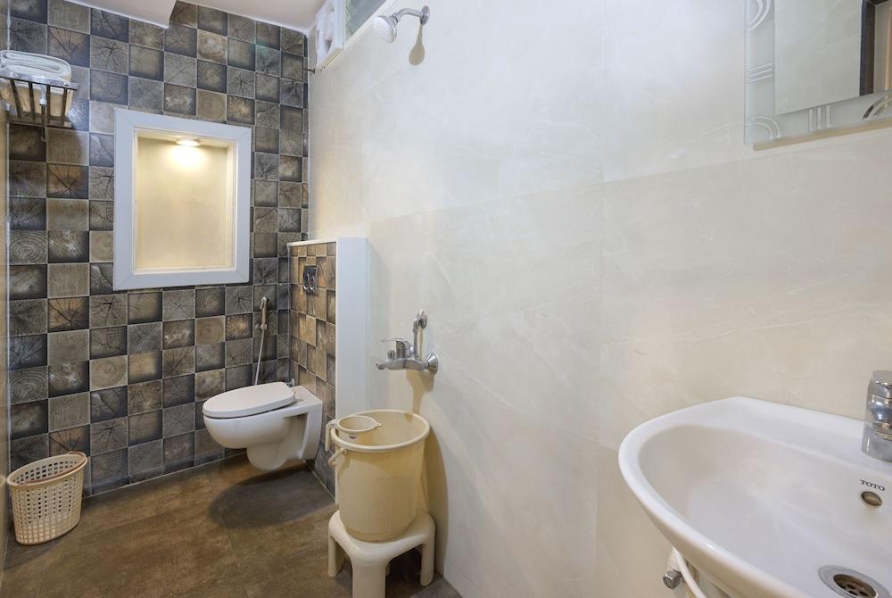 Mannars Yatrinivas Lodge