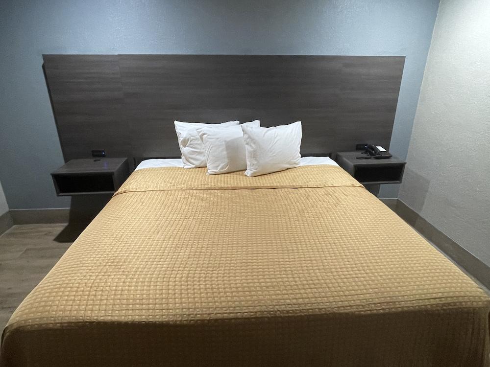 Southmore Boulevard Motel