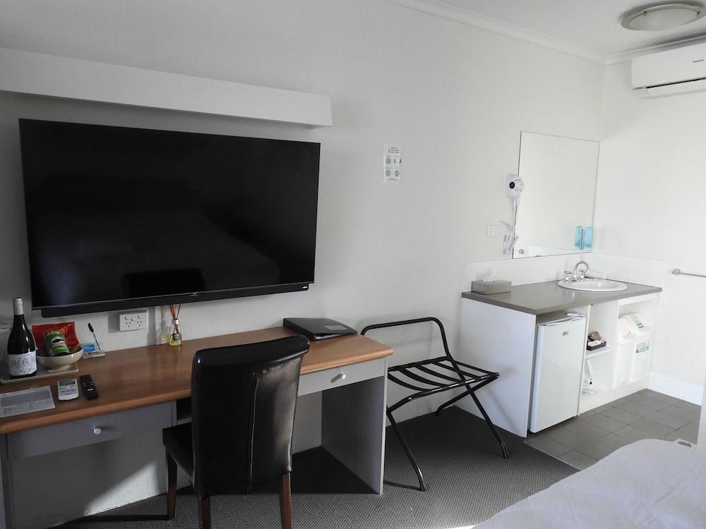 Wine Village Motor Inn