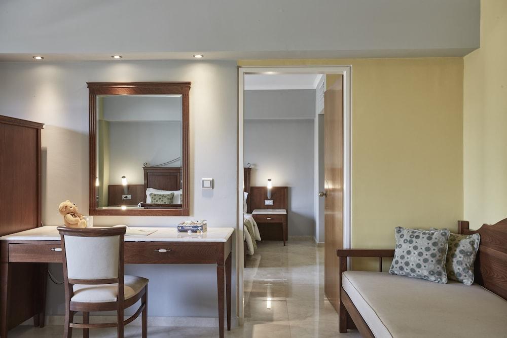 Esperides Beach Resort