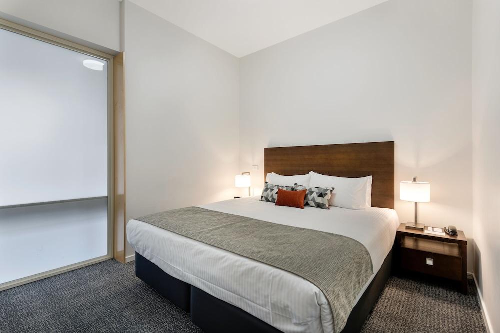 Melbourne CBD Central Apartment Hotel