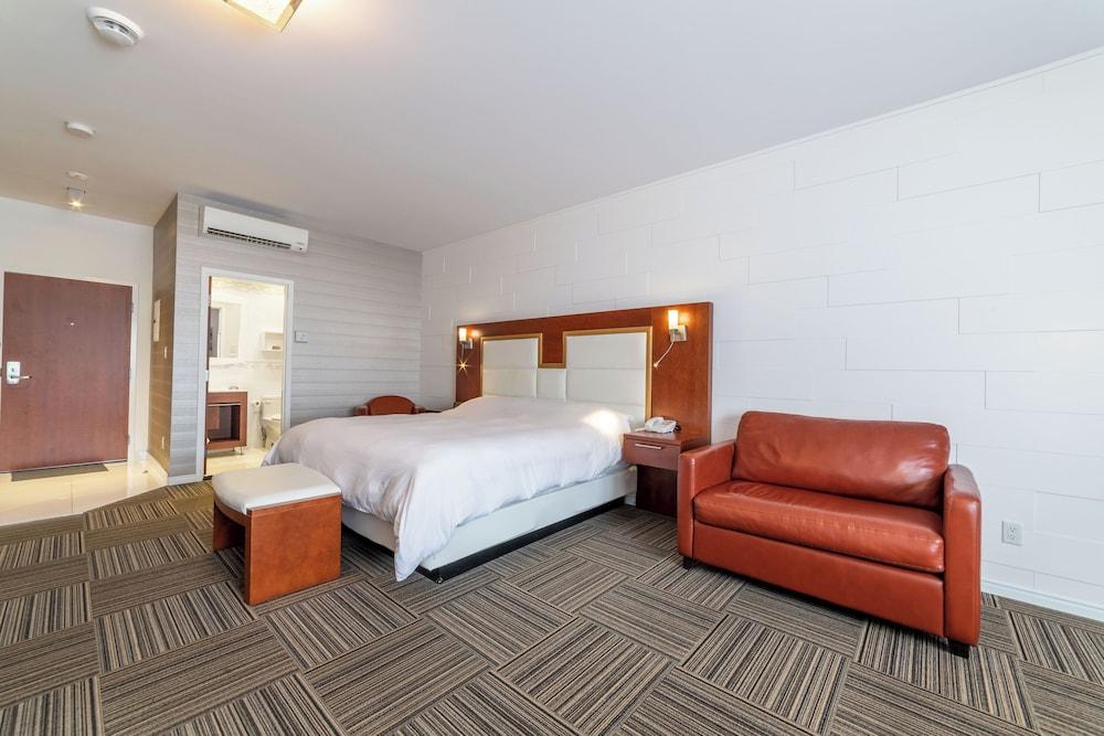 Les Suites de Laviolette, an Ascend Collection Hotel