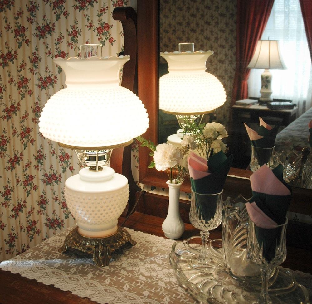 The Palmer House Inn