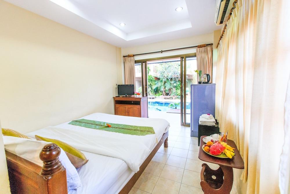 Oasis Hakuna Matata Hotel