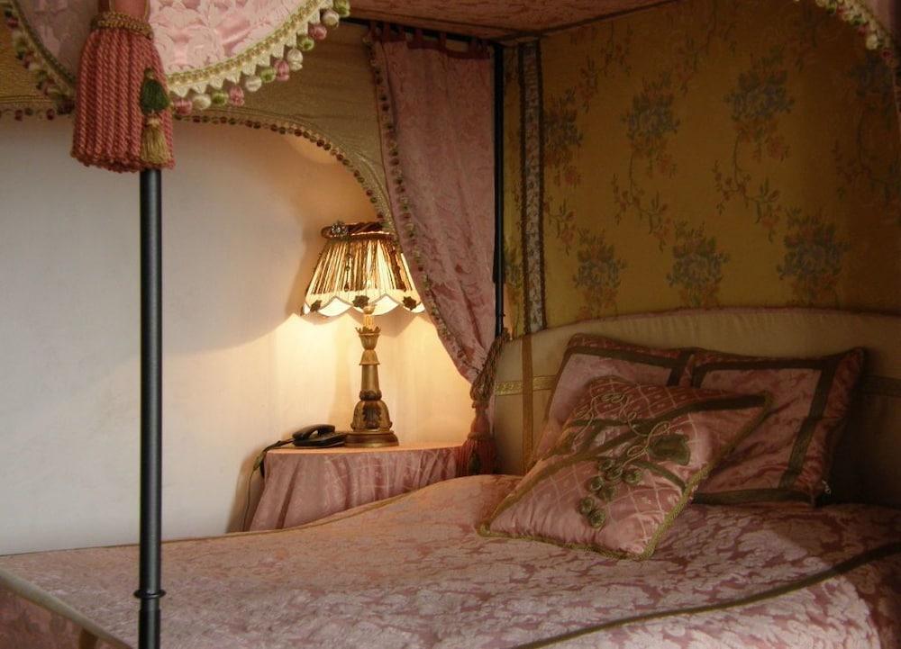 Castello di Vigoleno