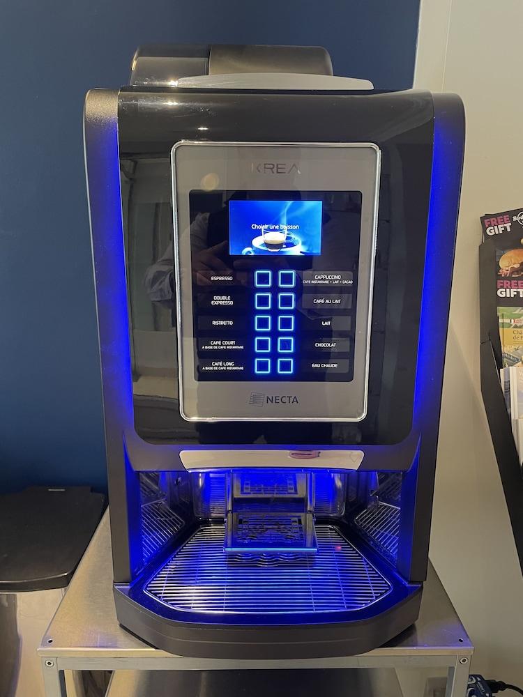 Mary's Hotel République