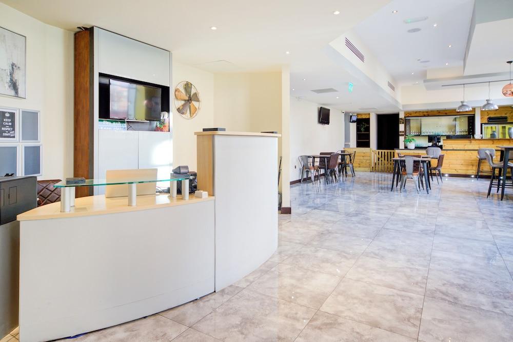 Belvilla Newport City Centre Hotel - Lifestyle