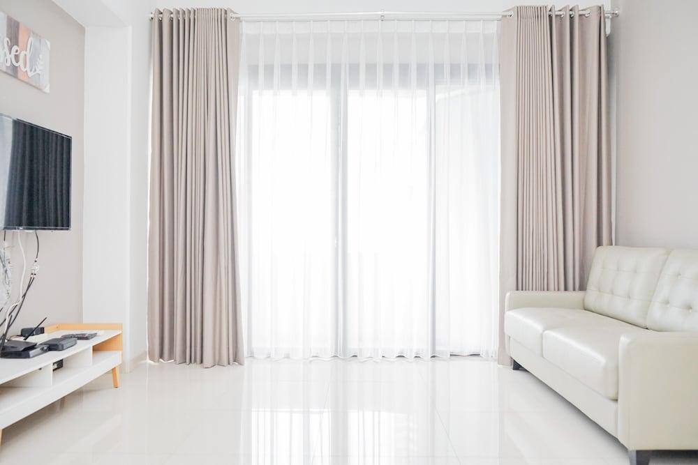 Highest Value 3BR Kondominium Golf Karawaci Apartment