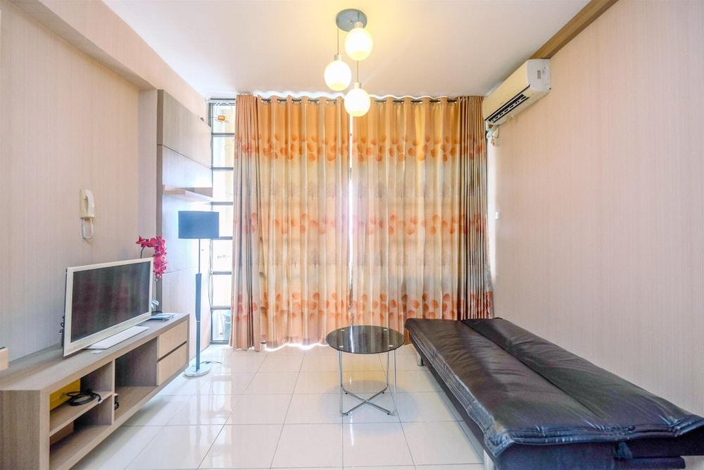 Spacious and Comfortable @ 1BR Salemba Residence Apartment