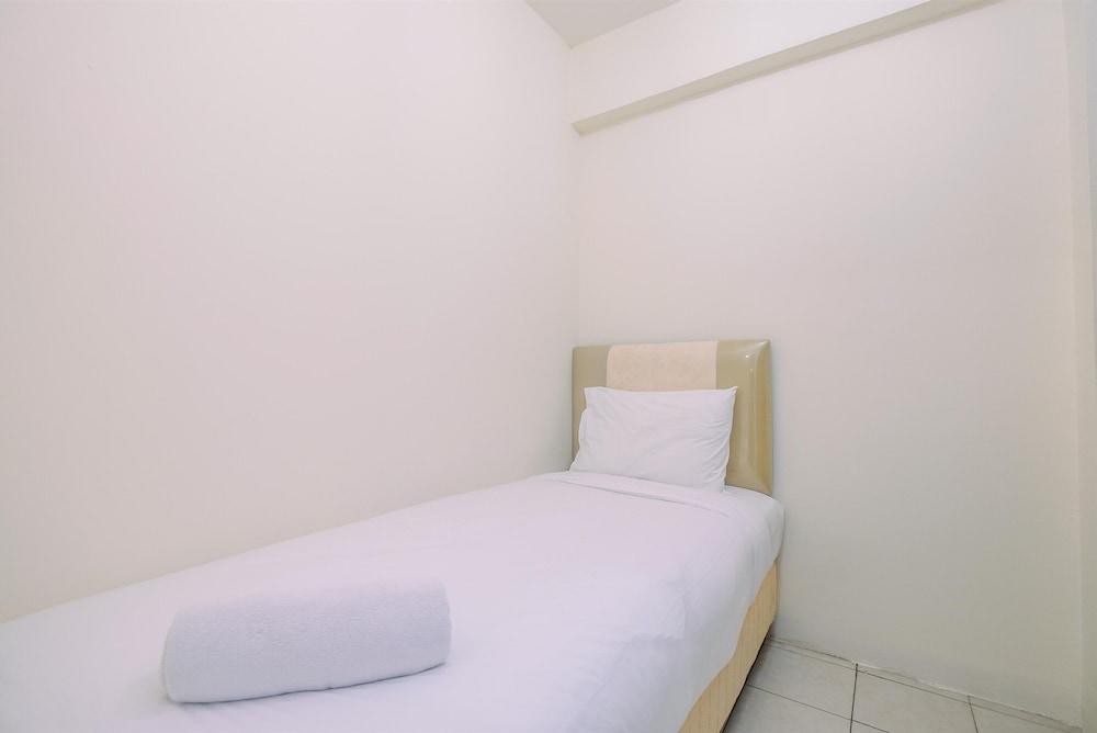 Comfort Green Pramuka 2BR Apartment