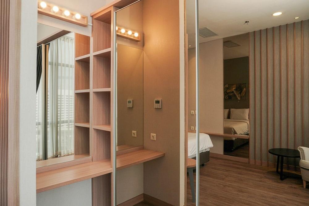 Luxurious 2BR at Sudirman Suites Apartment