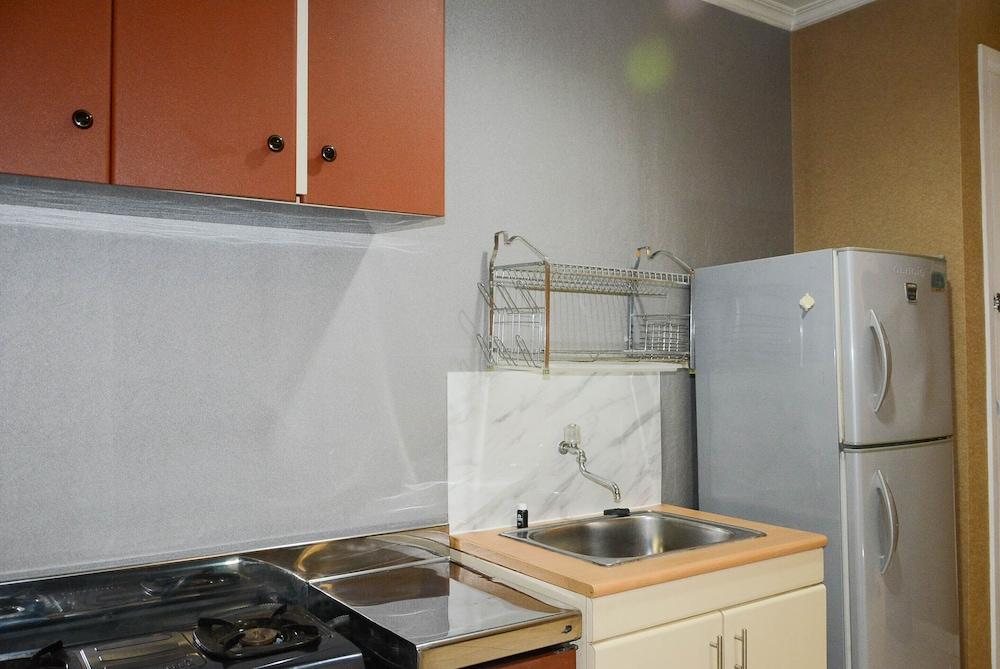 Simple and Comfortable 2BR at City Home MOI Apartment