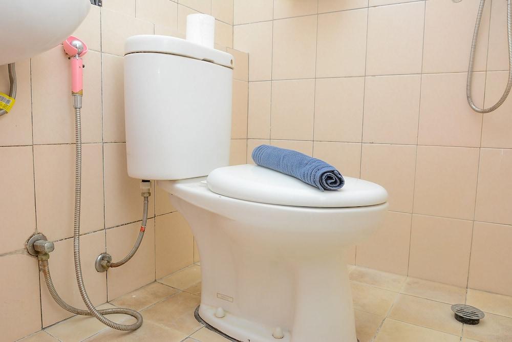 Homey Studio Pakubuwono Terrace Apartment