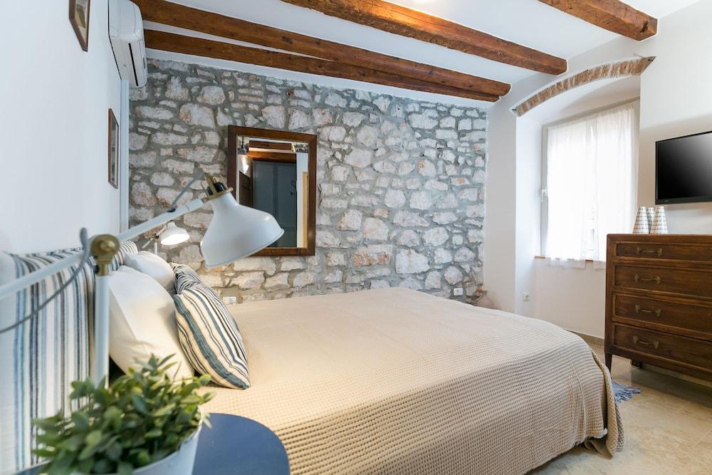 Arty Rooms by Irundo