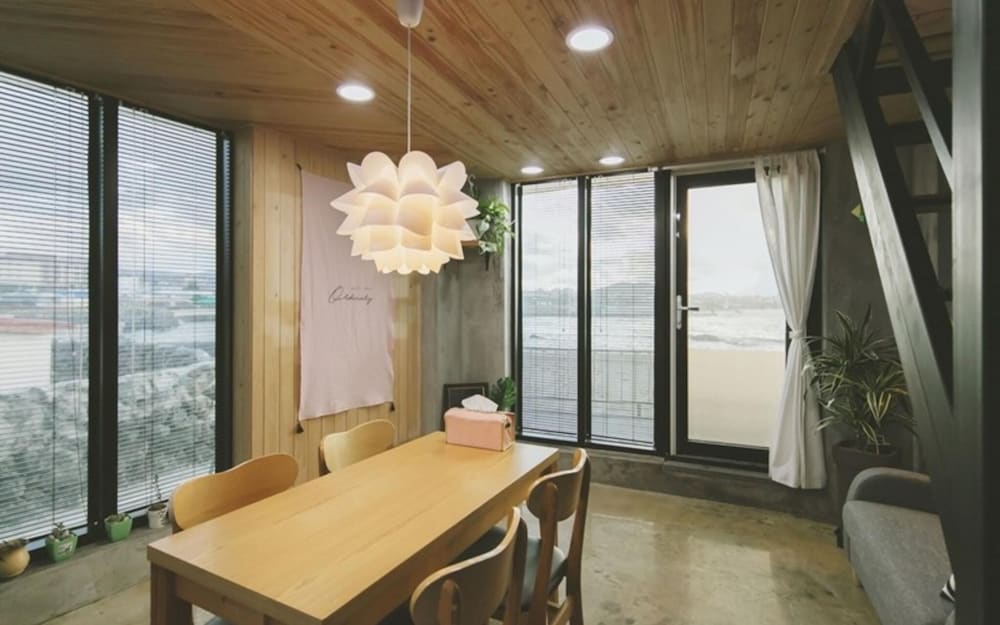 Jeju Hello Sea Pension