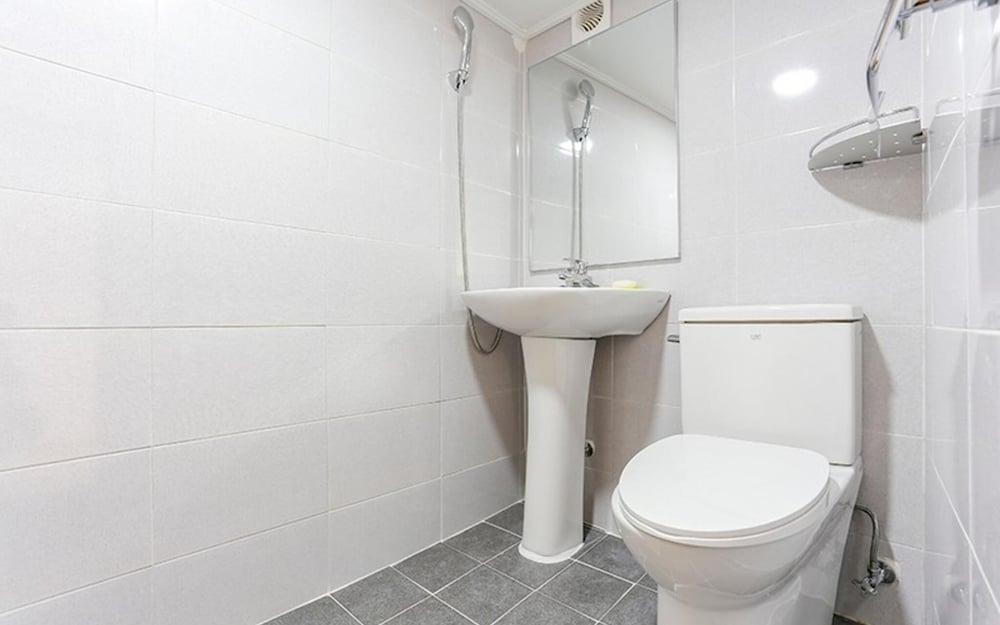 Namhae Anchae Pension