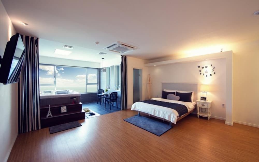 Ganghwado Sundance Pension