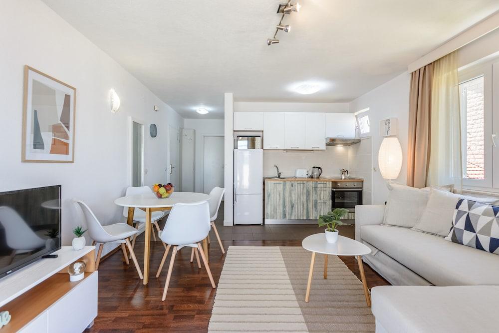 Sunset View Apartment