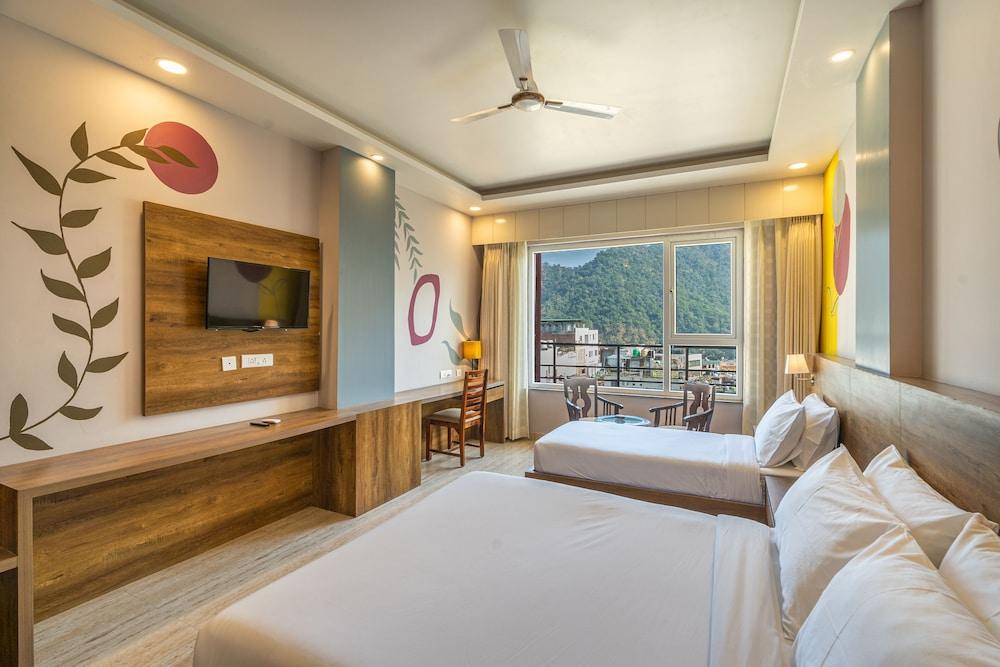 Moustache Rishikesh Luxuria - Hostel