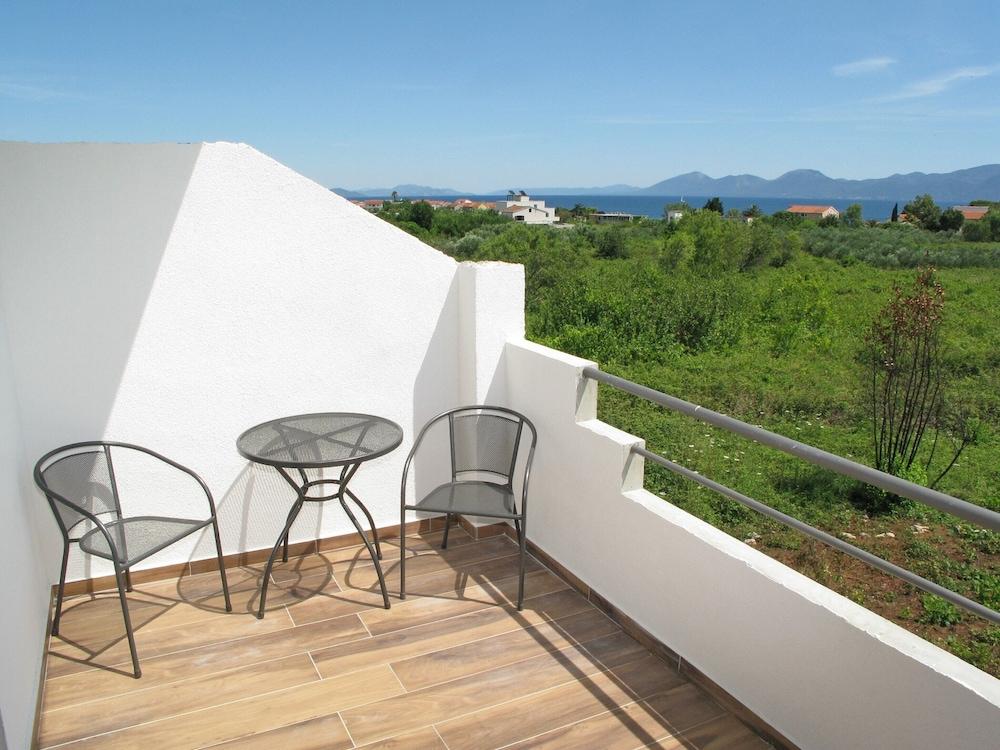 A3 - Modern apt With Balcony, sea View & Parking