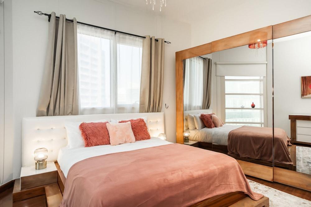 HiGuests - Lakeshore Tower