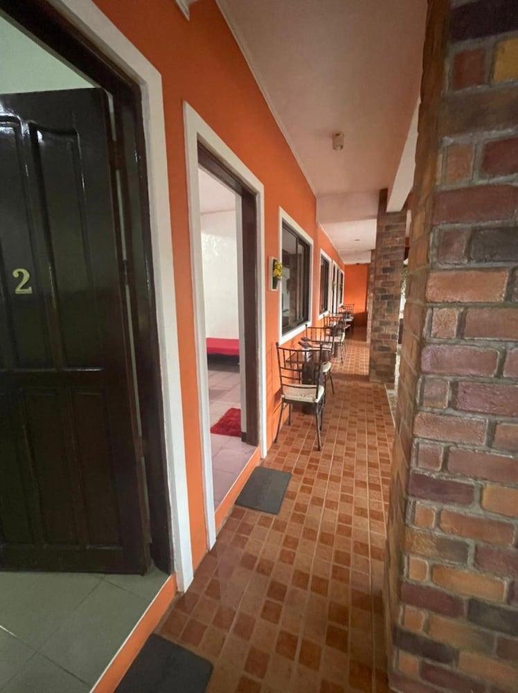 OYO 803 Amirsache Villa