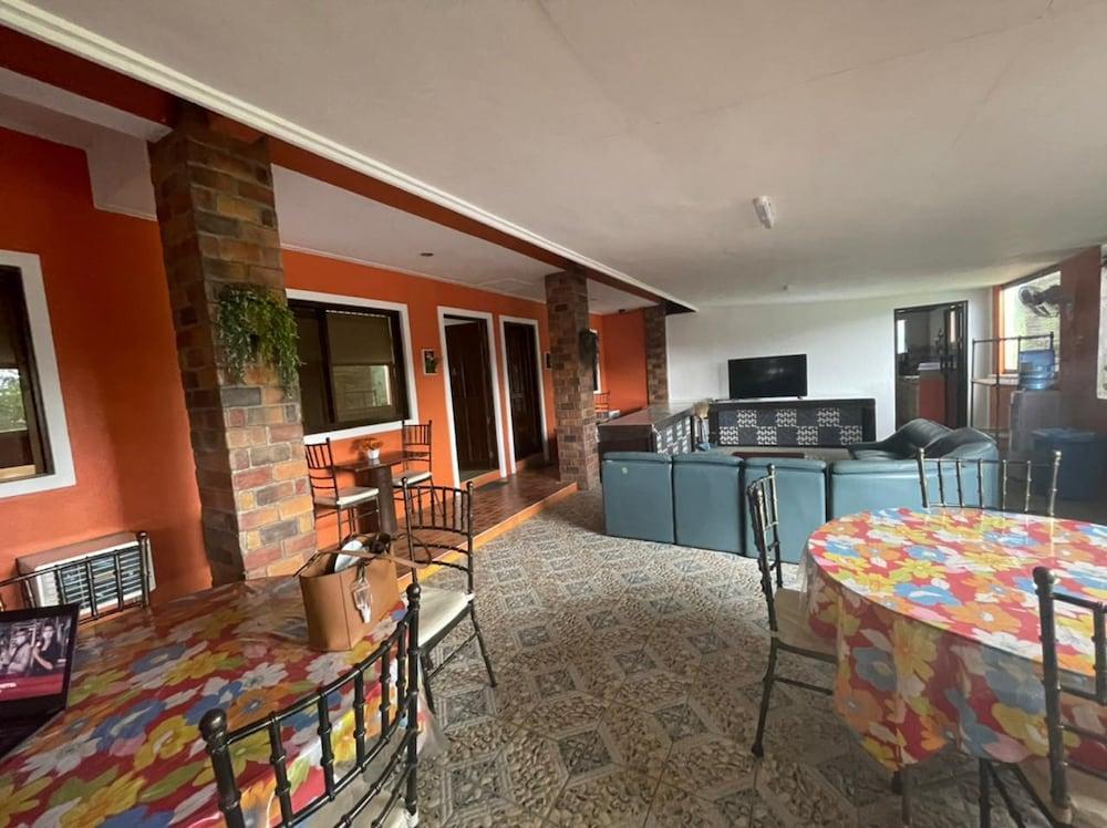 OYO 803 Amirsache Villa