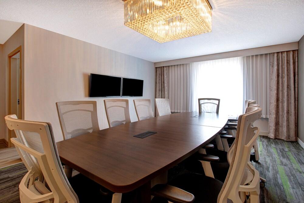 Ramada by Wyndham St. Paul AB