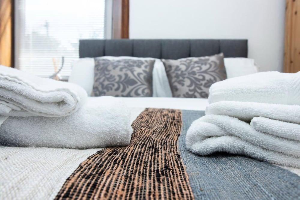 The Summit West End - 1BR Cosy Flat, Central, Wifi