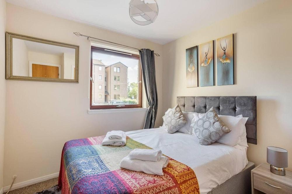 Summit Stylish Headland Court Apartment 2 Bedroom