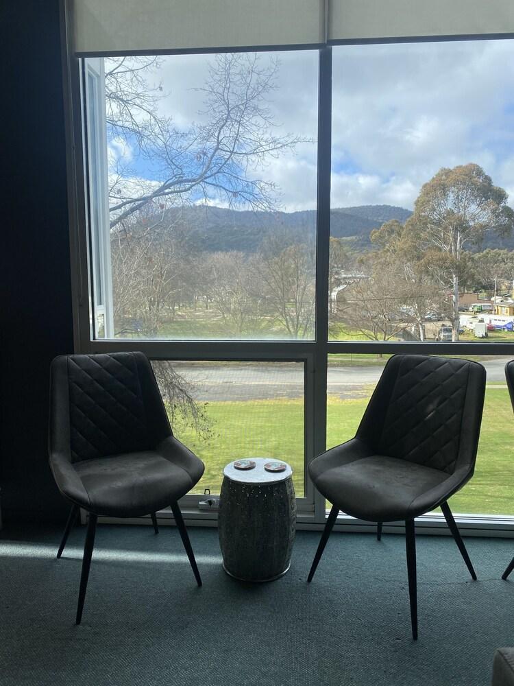 Tumbarumba Motel & Elms Restaurant