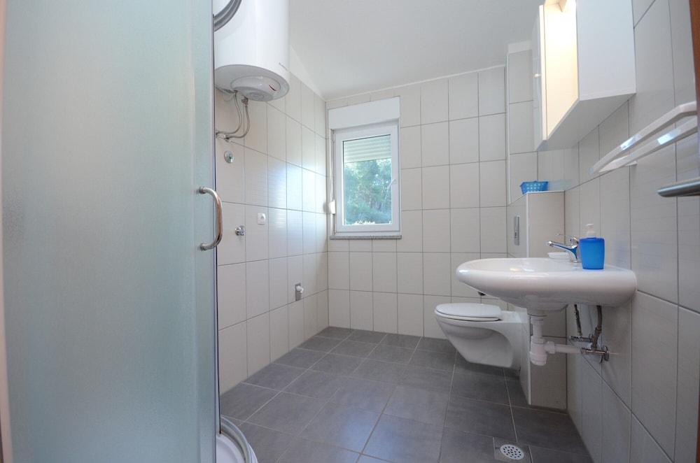 A5 - apt With 2 Balconies, 5 min Walking to Beach