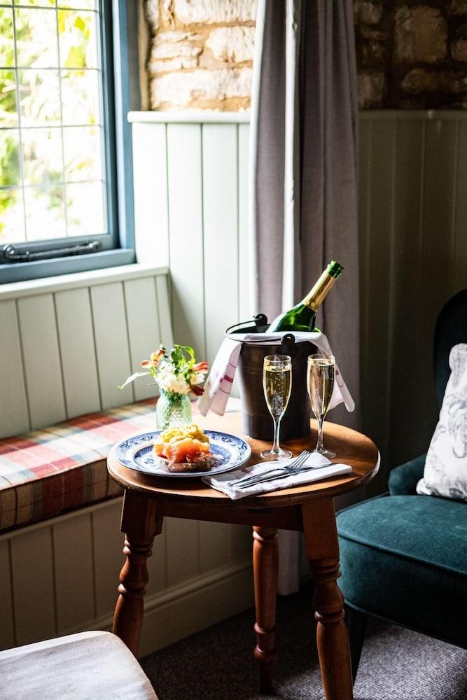 The Bell at Sapperton