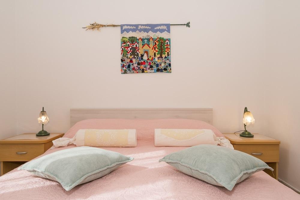 Pirka - Apt. w. Terrace & sea View,2 min to Beach