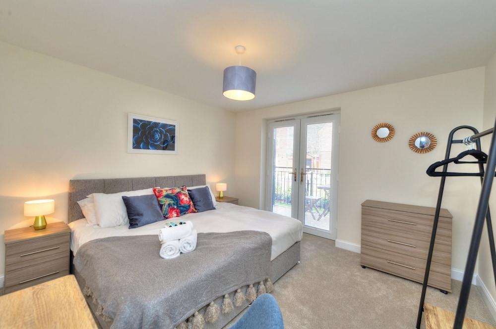 Executive Fairfields Apartment