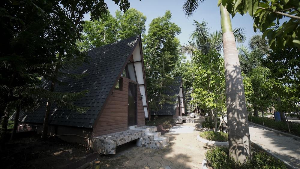 Floating Sanctuary by Cocotel