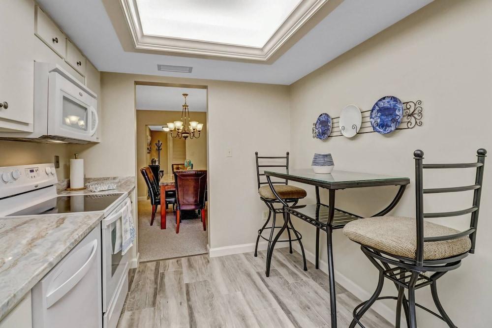 7150 Estero Blvd 205