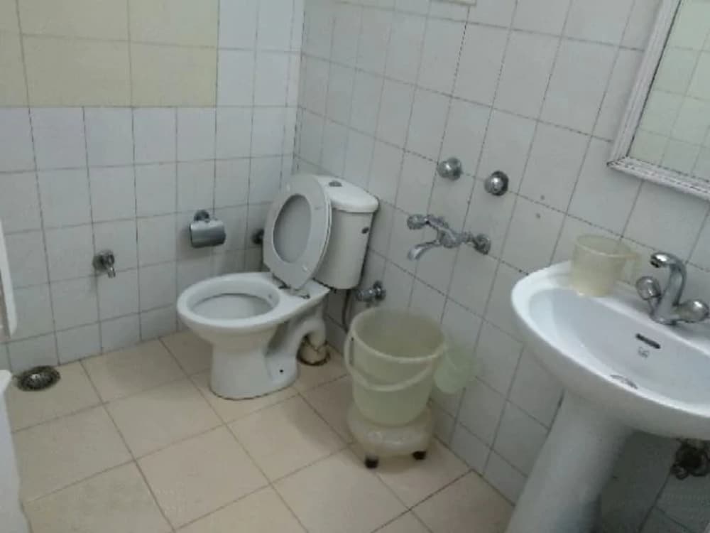 Goroomgo Rahat Regency Shimla