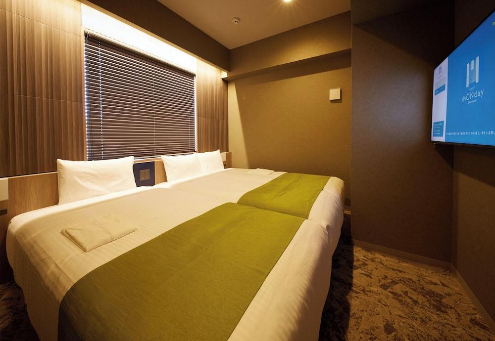 MONday Apart Premium Ueno