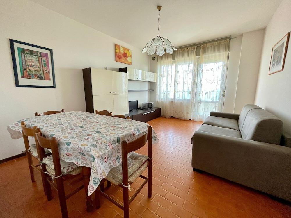 Flat With Breathtaking sea View