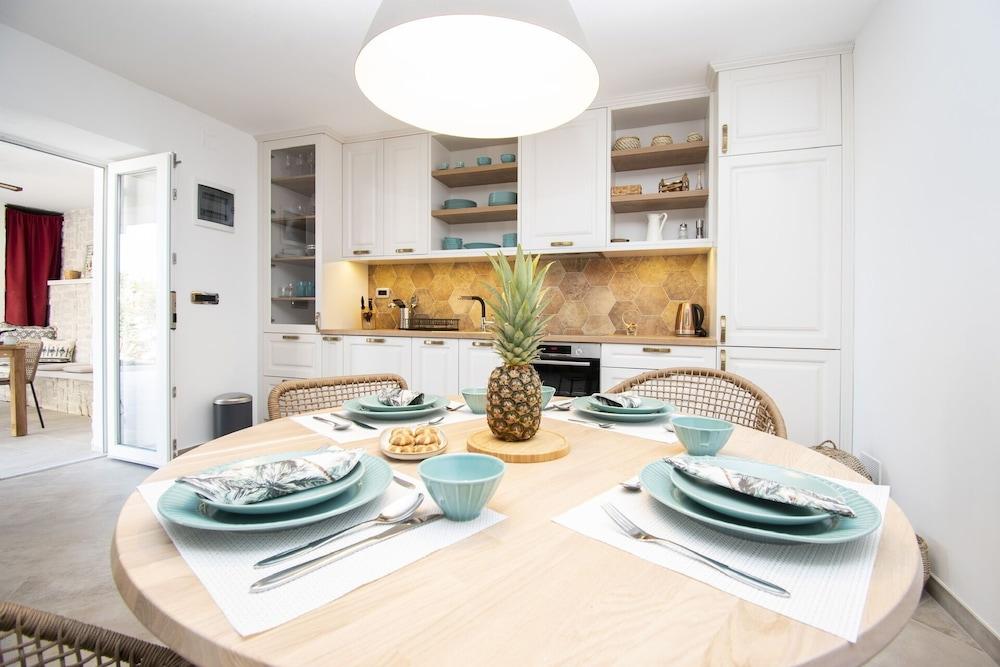 Charming 3-bed House in Tribunj