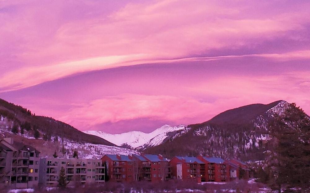 Snowdance 203c by Summit County Mountain Retreats