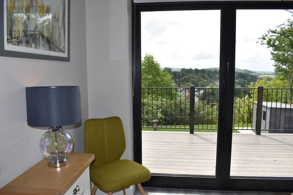 The View, Charming 2-bed Apartment in Shaftesbury,