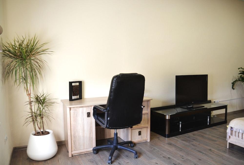 Coin Apartments & Poshtel