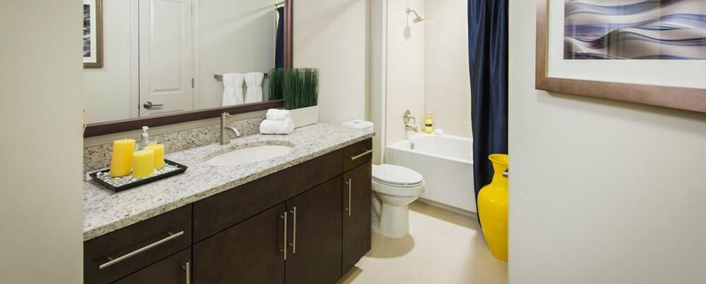 National at Park Crest