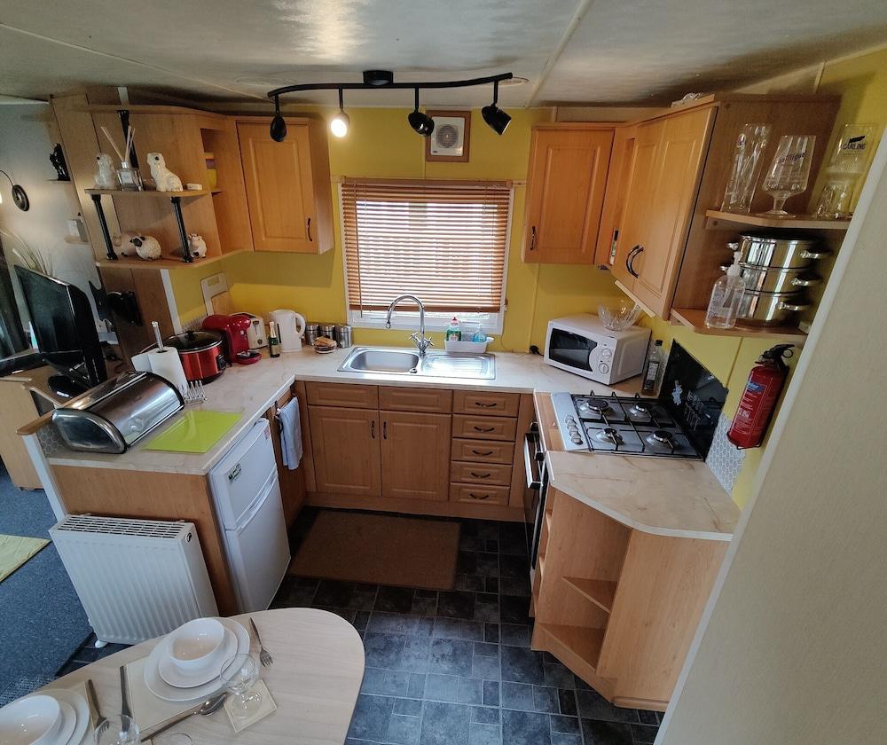 2-bed Caravan at Billing Aquadrome Northampton