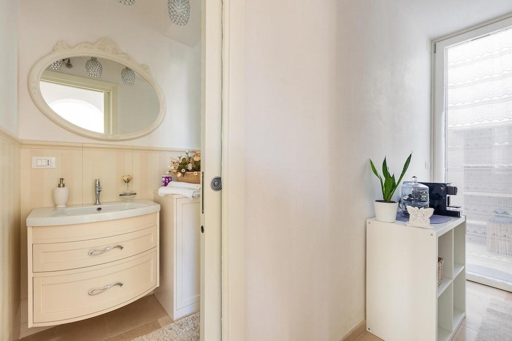 2196 L`angolo di Dora by Barbarhouse