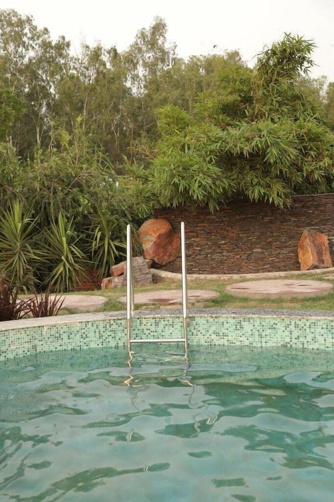 Brigadier's Plantation Retreat