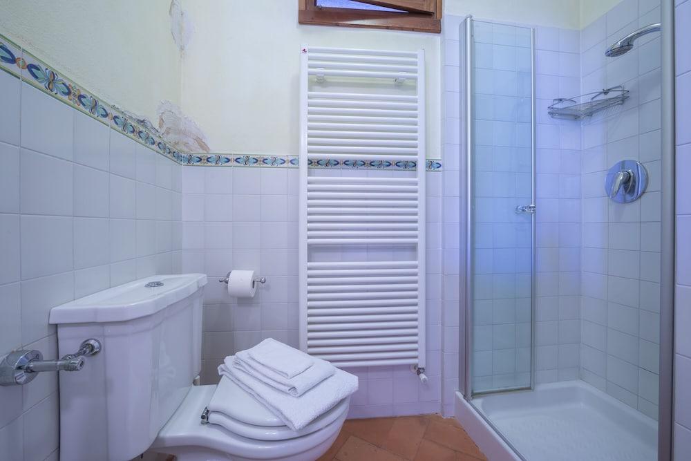 Villa Faccioli Limone With Shared Pool