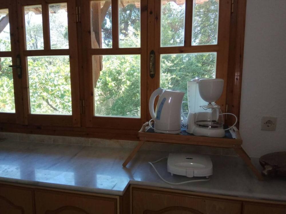 Traditional Villa, Stunning Surroundings